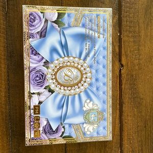 Pat McGrath Labs Bridgerton MTHRSHP Diamond of the First Water EyeShadow Palette